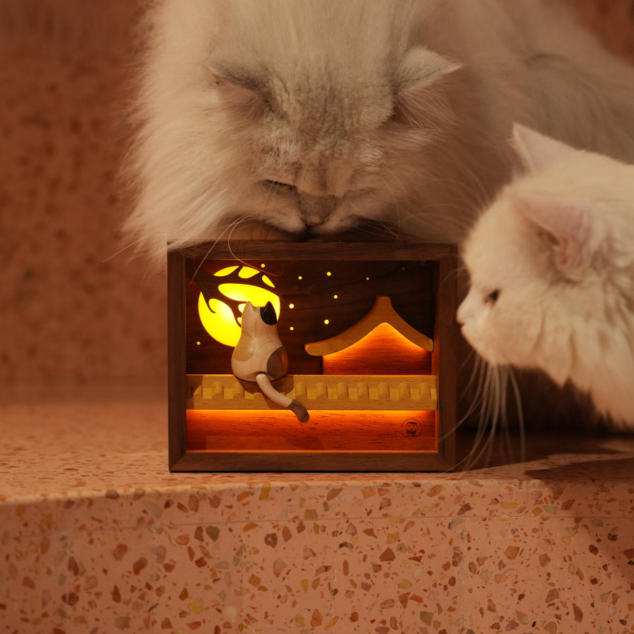 Moon-Gazing Wooden Cat Lamp