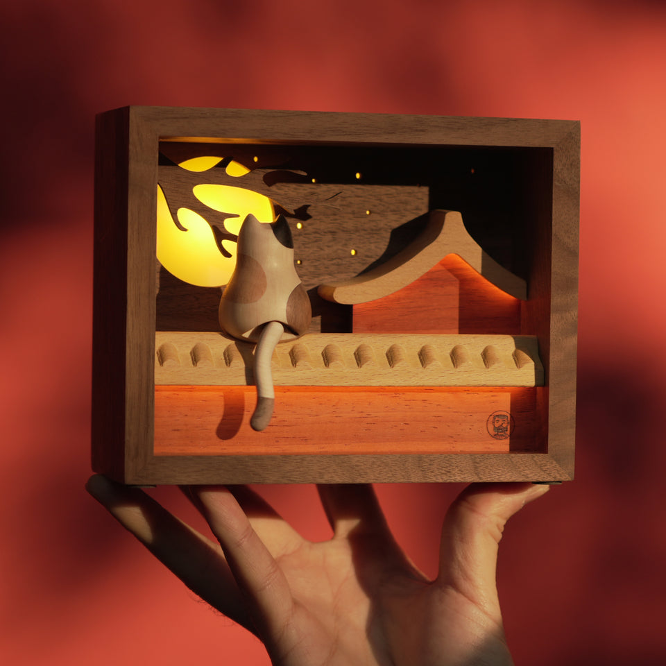 Moon-Gazing Wooden Cat Lamp